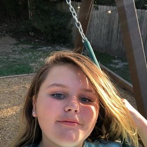 Meet your Posher, Carly